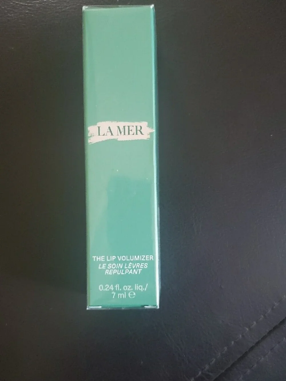 La Mer Lip Volumizer - Mint Green Packaging